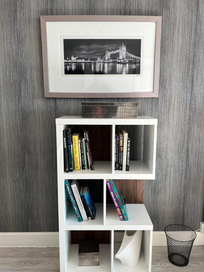 Ferienwohnung Cityscape Serenity: 10Th Floor Oasis Near City Airport, Excel & 02 London Exterior foto