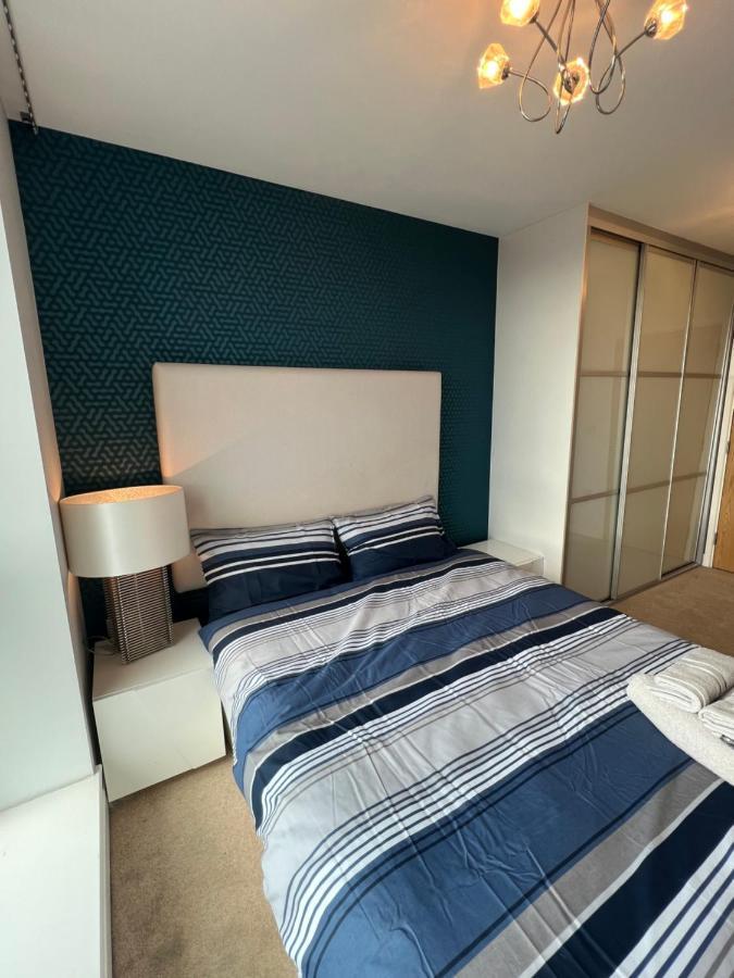 Ferienwohnung Cityscape Serenity: 10Th Floor Oasis Near City Airport, Excel & 02 London Exterior foto