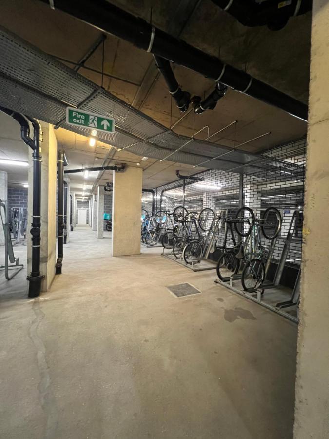 Ferienwohnung Cityscape Serenity: 10Th Floor Oasis Near City Airport, Excel & 02 London Exterior foto