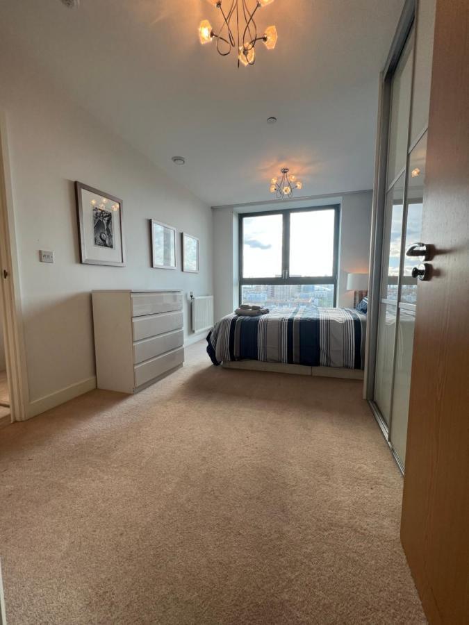 Ferienwohnung Cityscape Serenity: 10Th Floor Oasis Near City Airport, Excel & 02 London Exterior foto